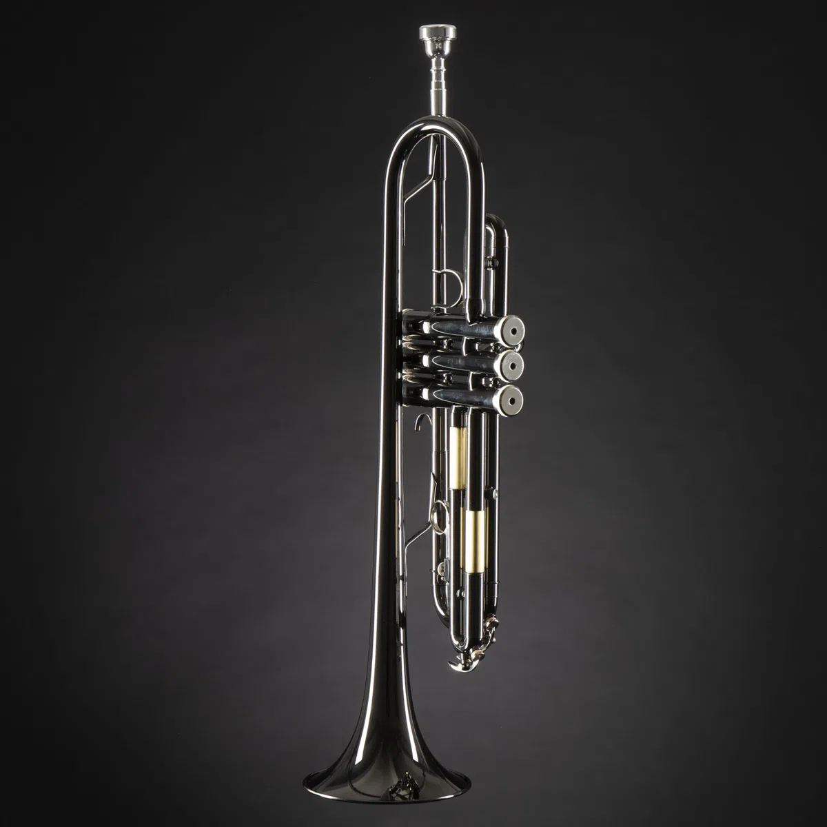 Monzani MZTR-118 Bb-Trompete, Anthrazit, Messing Schallbecher, Edelstahl Ventile, Kupfer Mundrohr, Heller Klang, Inklusive Mundstück und Hardcase, Ideal für Einsteiger und Zweitinstrument