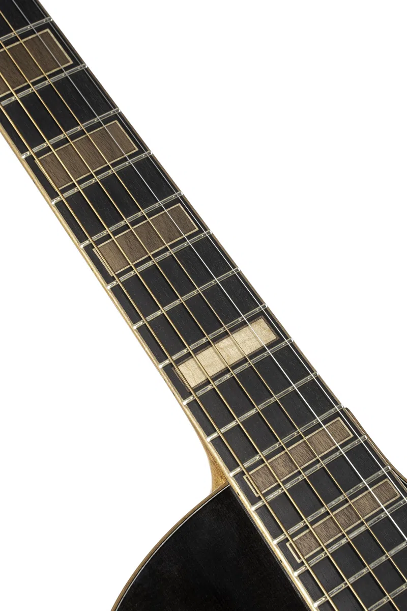 Cort Masterpiece Series Modern Black A/E Gitarre mit Koffer