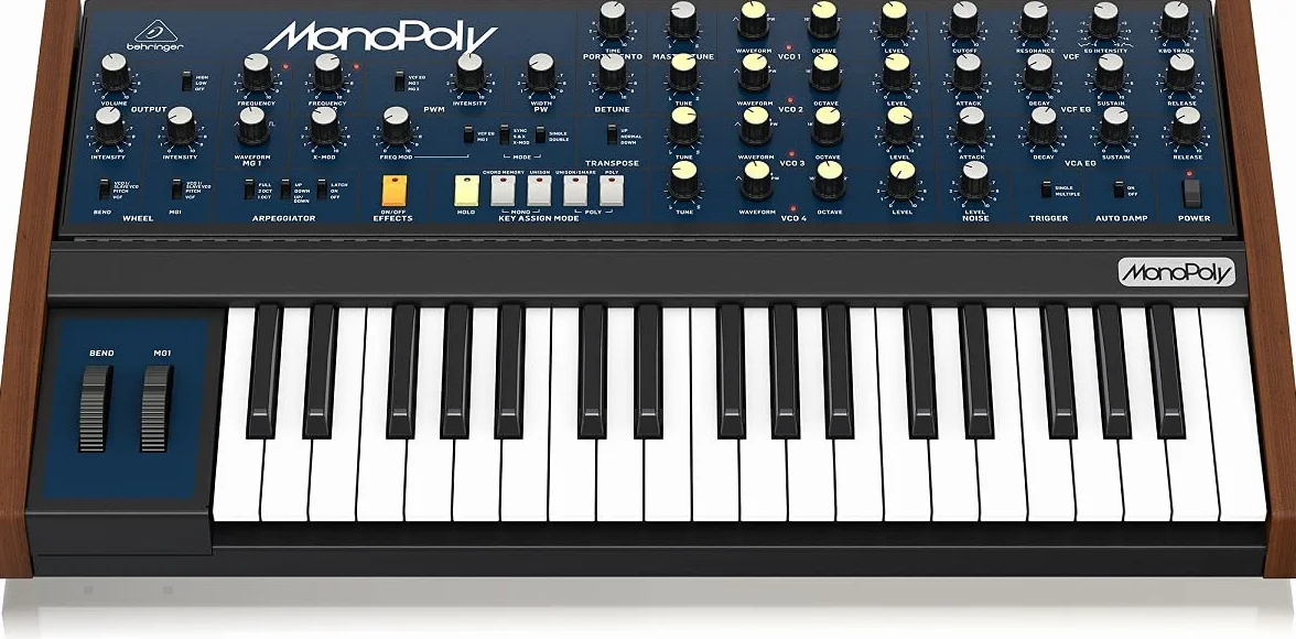 Behringer MONOPOLY Analoger 4-stimmiger polyphoner Synthesizer mit 37 Tasten in voller Größe, 4 VCOs, VCF, 2 LFOs, 2 Hüllkurven, Sync- und Cross-Modulation und Arpeggiator