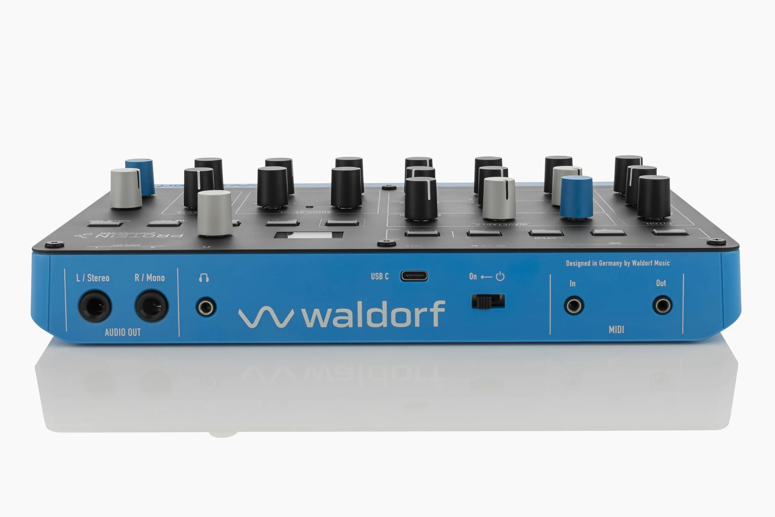 Waldorf Protein – 8-stimmiger Wavetable-Synth mit Microwave-ASIC-Oszillatoren, 4 Layer, Arpeggiator, Step-Sequencer, MPE, 2 Effektslots, USB-MIDI, kompakt & leicht