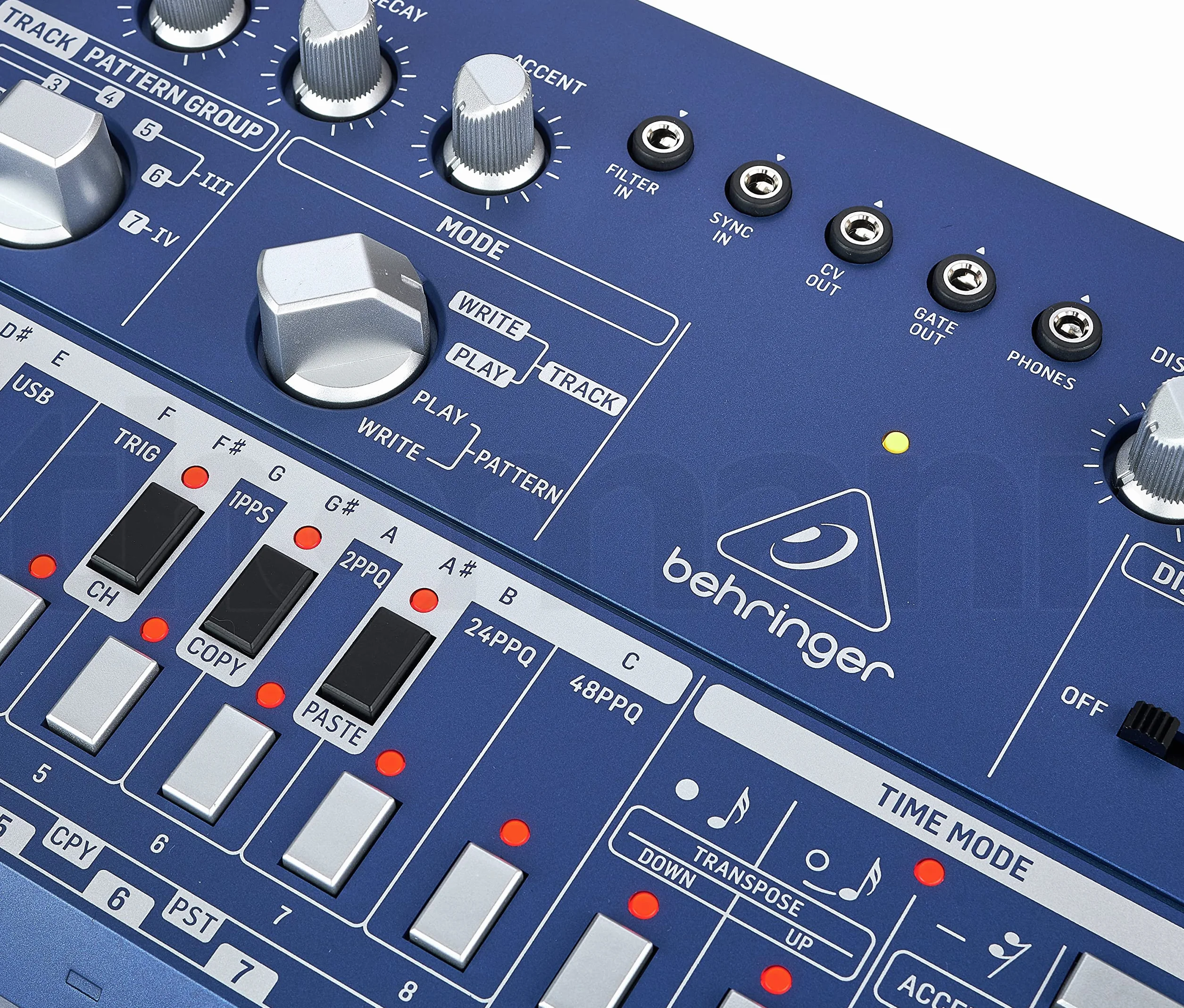 Behringer TD-3-BU Analoger Bass-Line-Synthesizer mit VCO, VCF, 16-Stufen-Sequenzer, Distortion-Effekten und 16-stimmiger Polykette