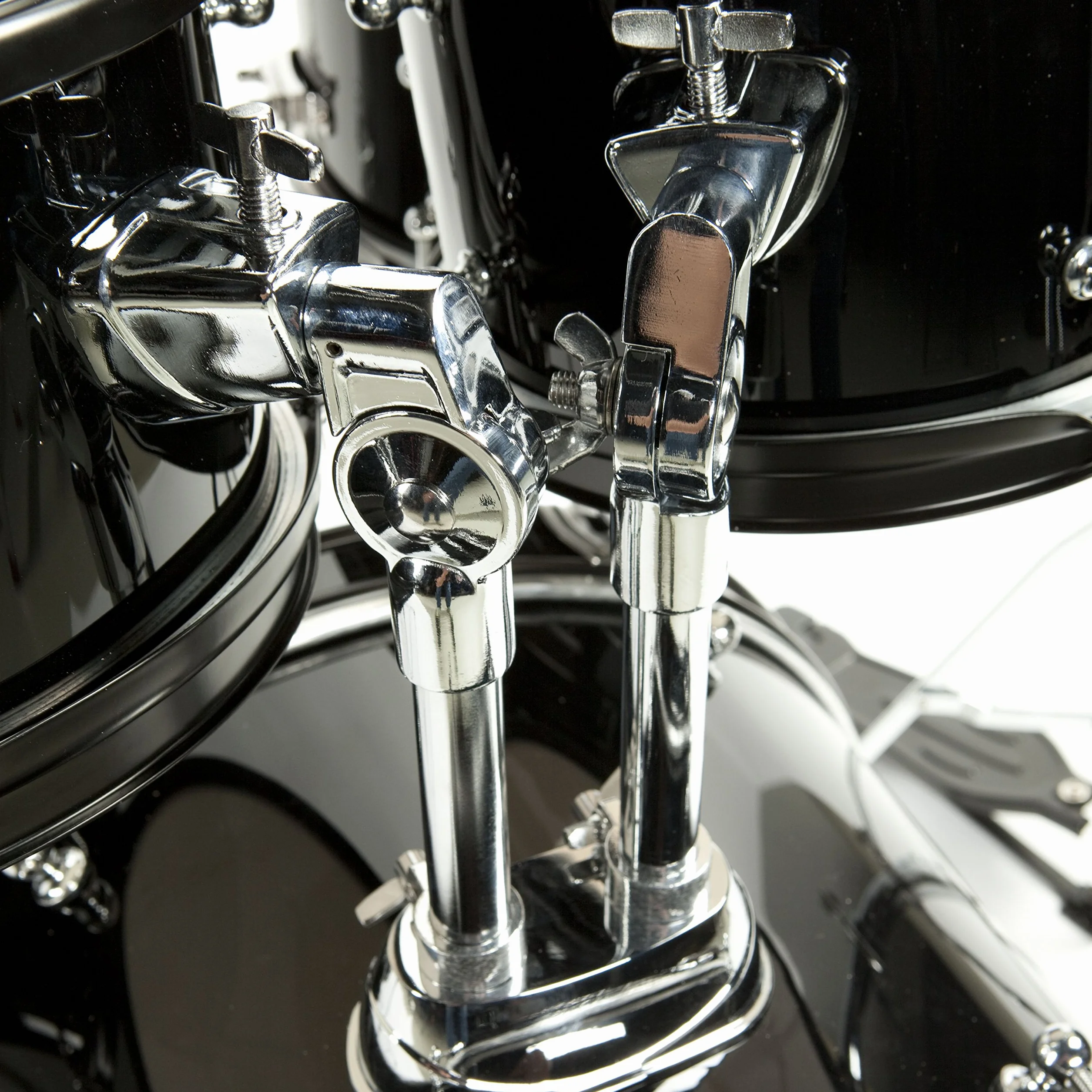 Fame 5 PC Drumset Black, Schlagzeug mit Bass Drum, Tom-Tom, Snare, Hardware und Hocker, inklusive Zubehör und Drumsticks. Perfekt für Einsteiger und Musikliebhaber