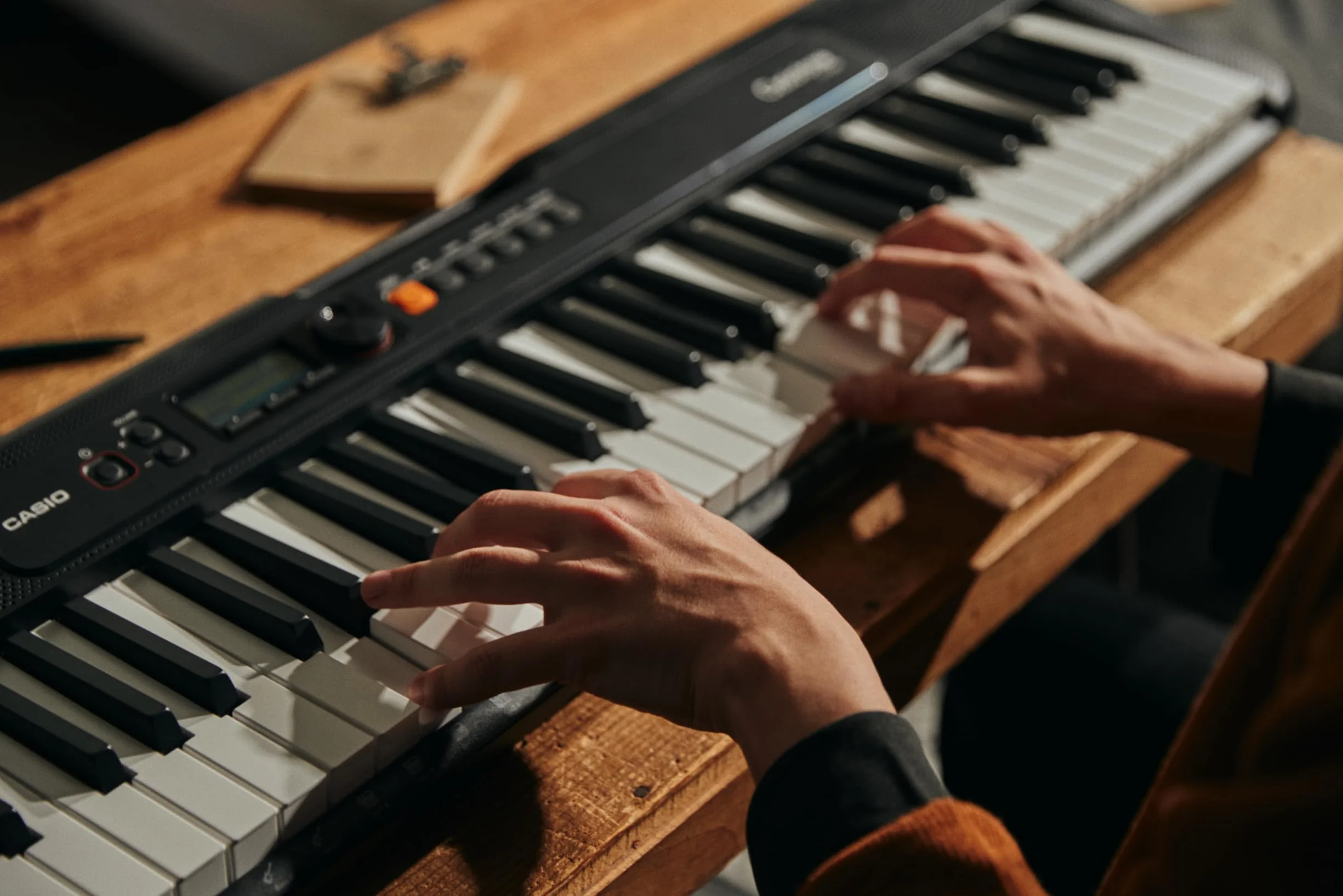 Casio CT-S200BK CASIOTONE Keyboard mit 61 Standtasten und Begleitautomatik, schwarz