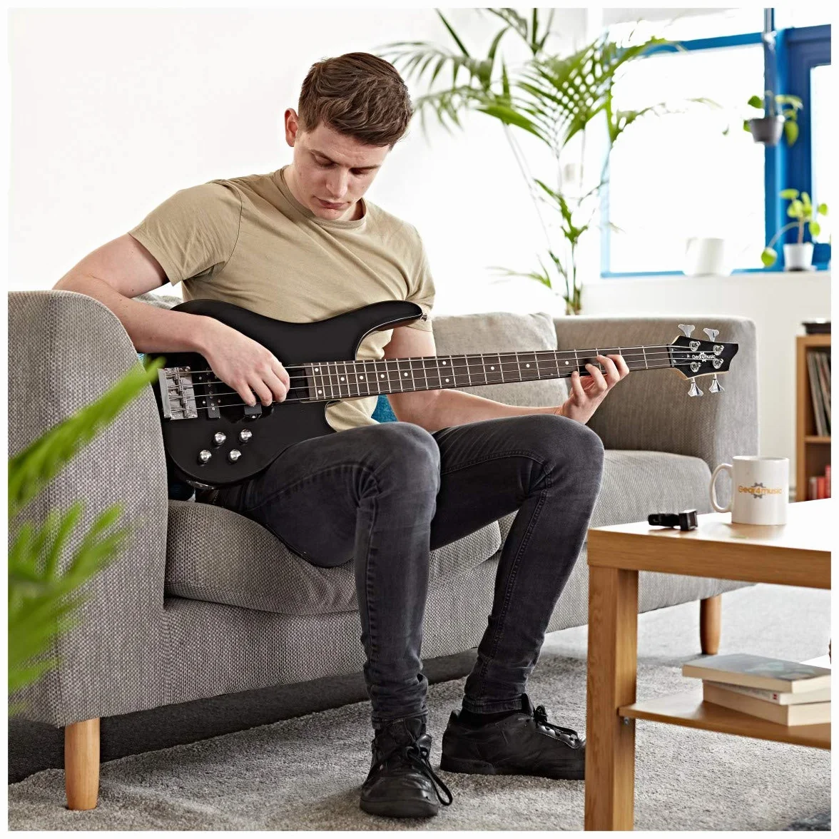 Gear4music Chicago Bassgitarre Set mit 15W Verstärker für Erwachsene Anfänger