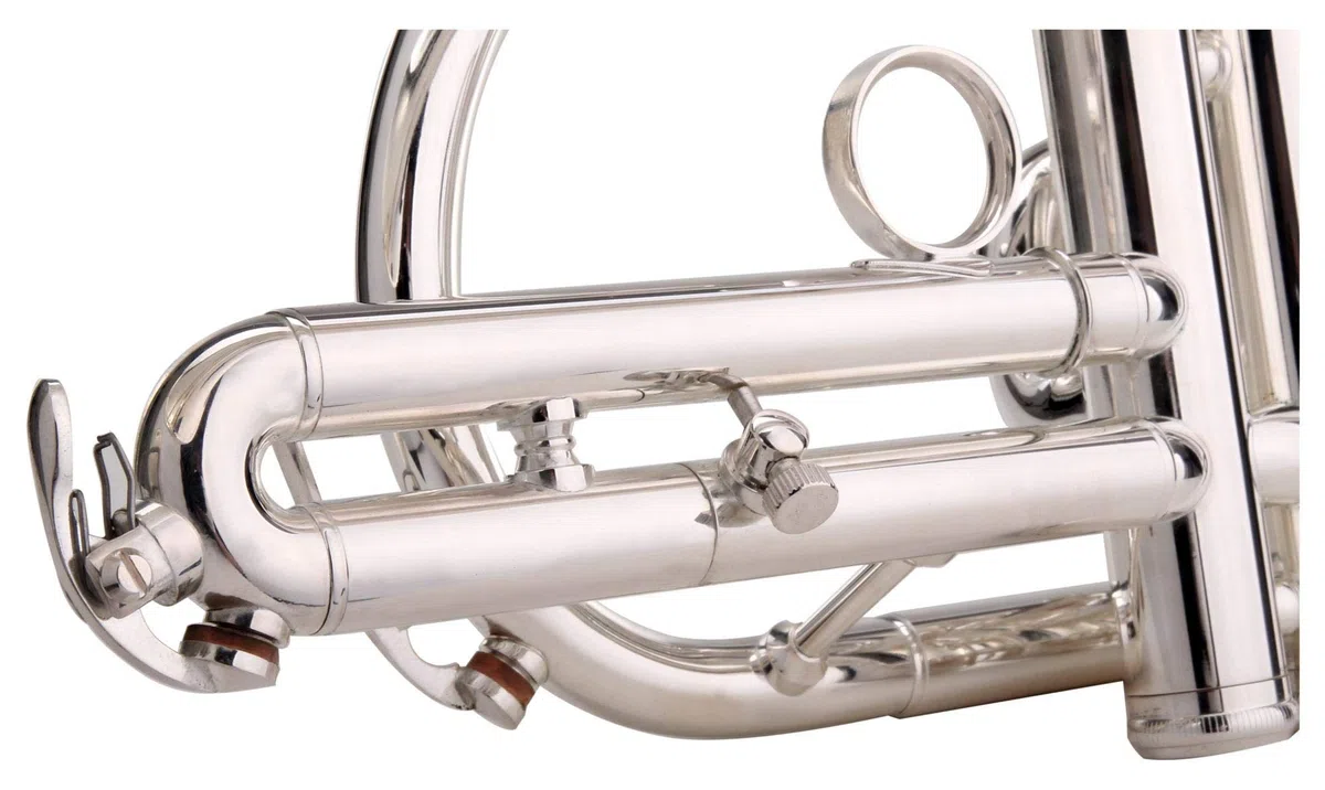 Classic Cantabile CR-400S Bb-Kornett (versilbert, Ventile Edelstahl, Stimmzug Neusilber, im Koffer, Mundstück) silber