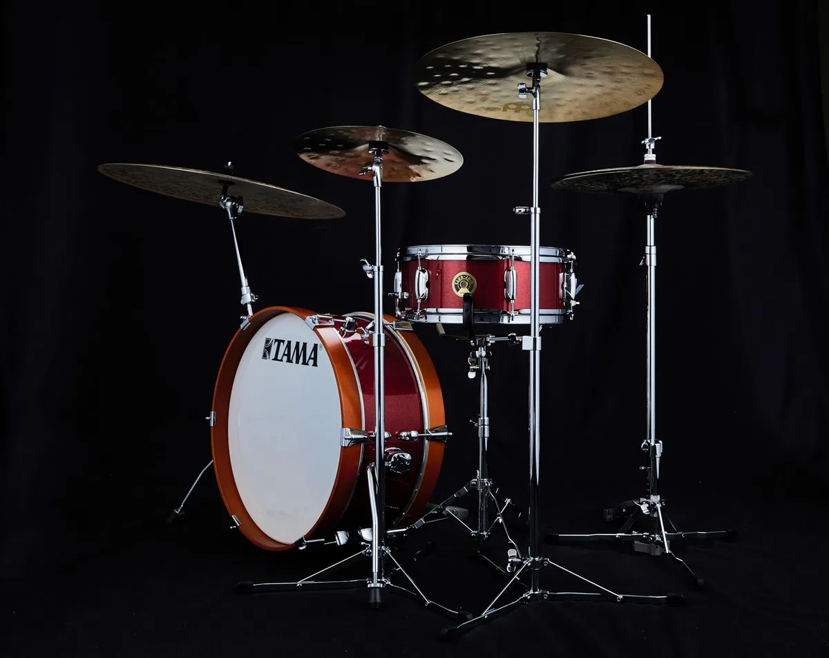 TAMA Club Jam Schlagezug Set - mini, 2 teilig in Candy Apple Mist mit Chrom Hardware (LJK28S-CPM)