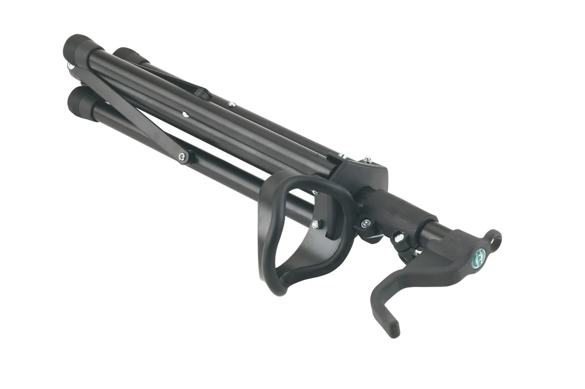 K&M 149/2 Tenorhornständer Schwarz - Zusammenlegbare Fußstreben – Höhe bis 105 cm – geeignet für Bariton und Althorn