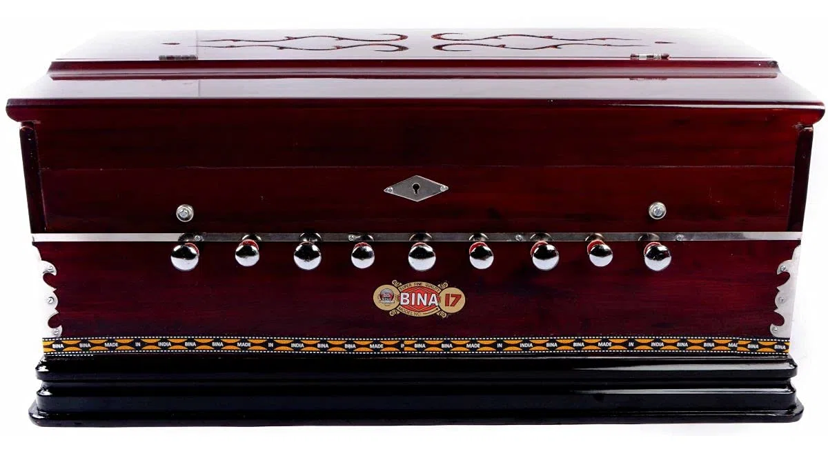 Harmonium von Aakrati Musicals, 9 Blendenstufen, in den USA, Standard, kirschfarben, 3 1/4 Oktaven, 7 Blendenstufen, 3 zusätzliche Noten, Harmonium BINA Nr. 17 STD