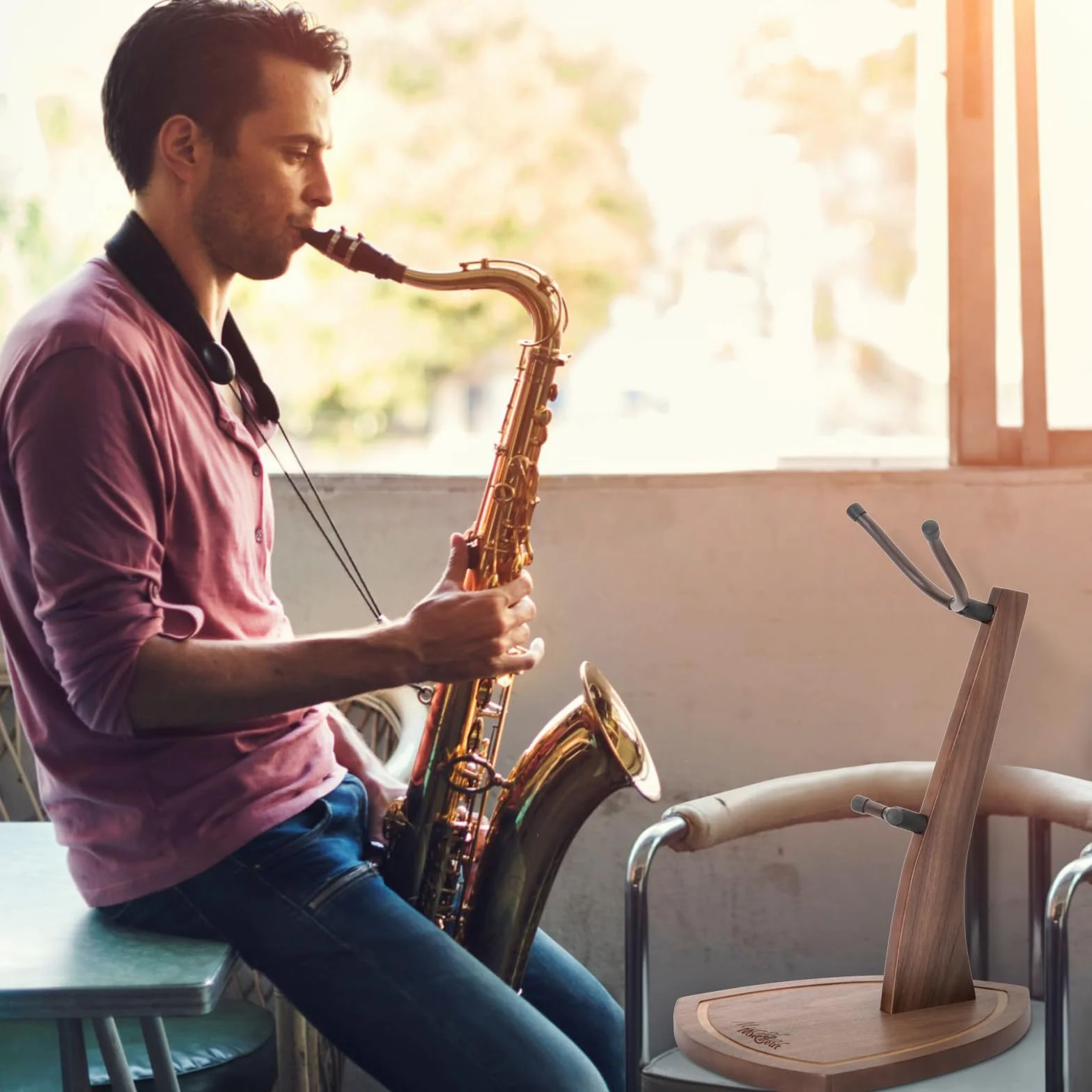 Saxophonständer, Saxophonständer für Altsaxophon und Tenorsaxophon, Walnuss Hartholz Altsaxophonständer mit weichen Silikon-Jochen, handgefertigter Tenorsaxophonständer aus Holz für