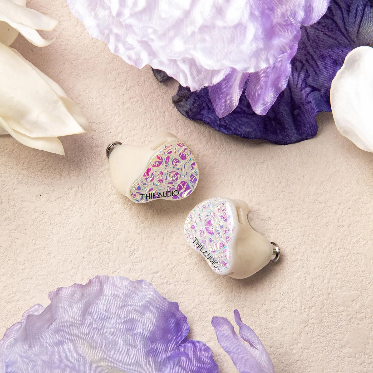 LINSOUL THIEAUDIO Hype 4 2DD+4BA In-Ear-Monitor, HiFi-IEM-Kopfhörer mit tonaler Ausgewogenheit, neuestem Sonion-Treiber, abnehmbarem 2-poligem versilbertem OCC-IEM-Kabel (Hype 4, Weiß)