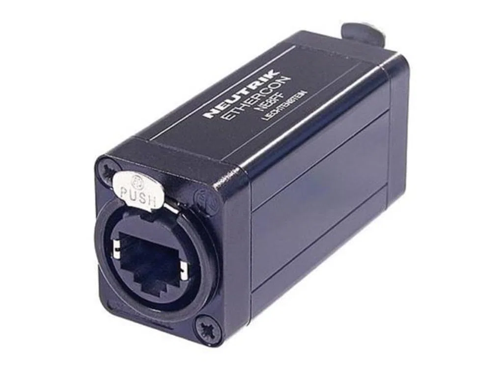 Neutrik EtherCON RJ45 Kupplung weiblich-weiblich schwarz in D-Form mit Latch-Lock Mechanismus, Kabelverlängerung ohne Löten, robuste Bauform für professionelle Audio/Video Netzwerke