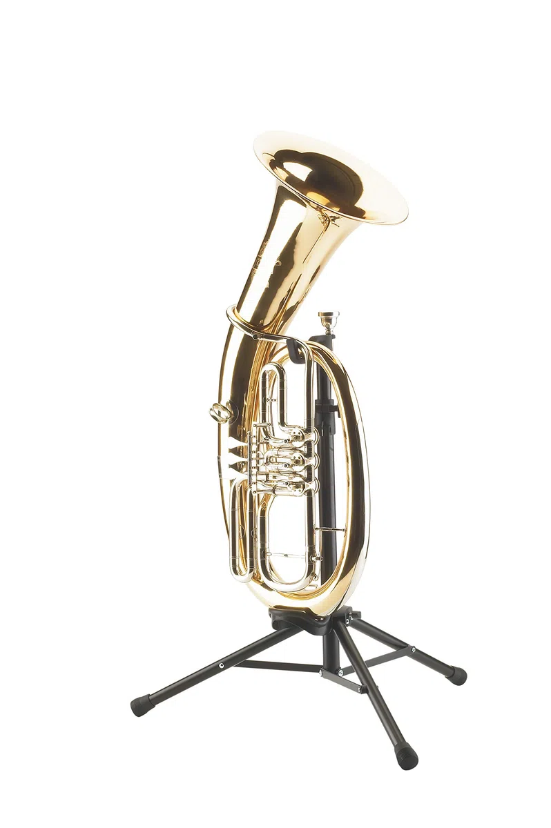 K&M 149/2 Tenorhornständer Schwarz - Zusammenlegbare Fußstreben – Höhe bis 105 cm – geeignet für Bariton und Althorn